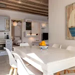 Mykonos Divino Tourlos