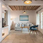 Mykonos Divino * Tourlos