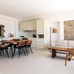 Mykonos Divino Tourlos