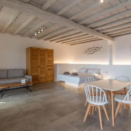 Mykonos Divino Tourlos