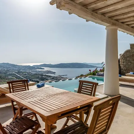 Mykonos Divino Tourlos