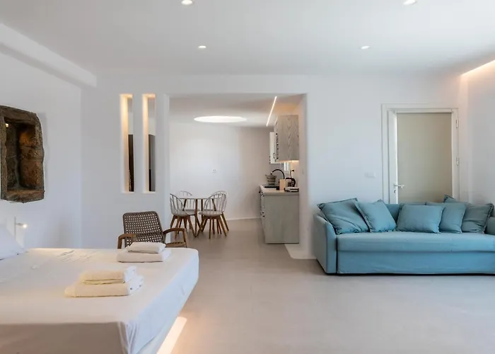 Mykonos Divino Tourlos