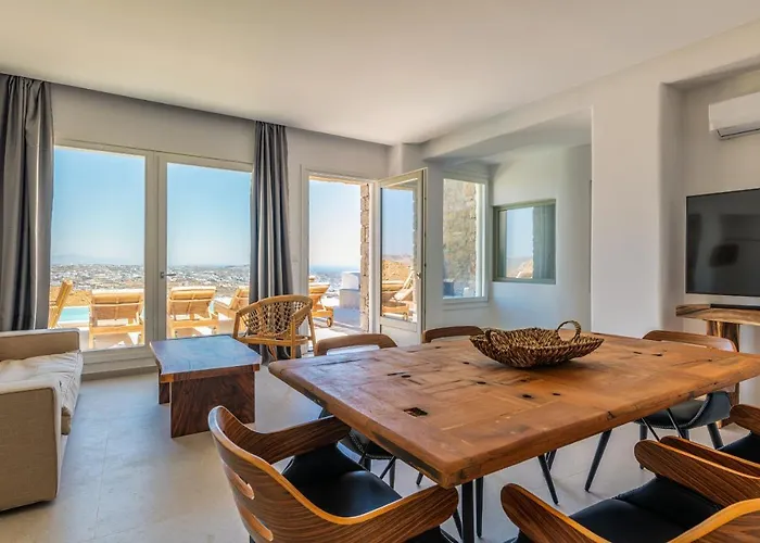 ميكونوس ديفينو *