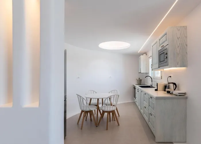 Mykonos Divino Tourlos